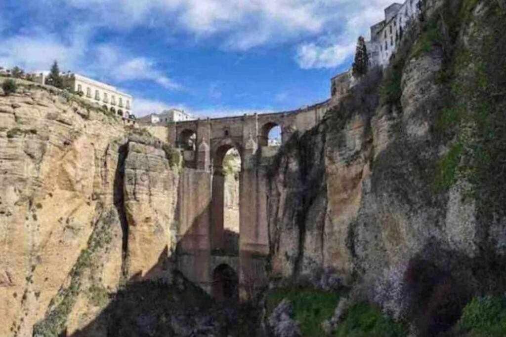 XXI E Apartamentos Morales & Arnal Ронда Экстерьер фото